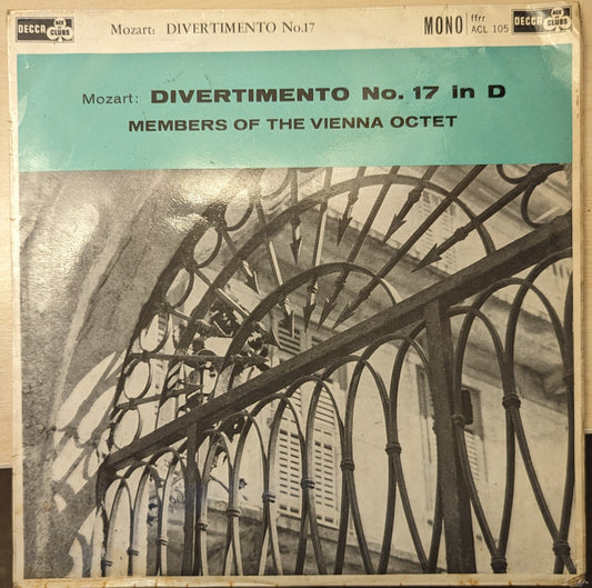 Mozart: Divertimento Nr. 17 in D image 1