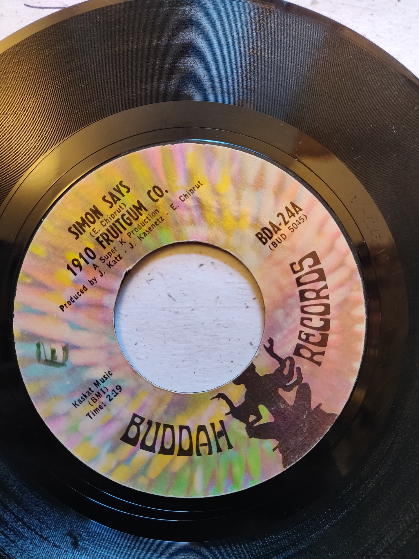 Centre for 7" Vinyl singles