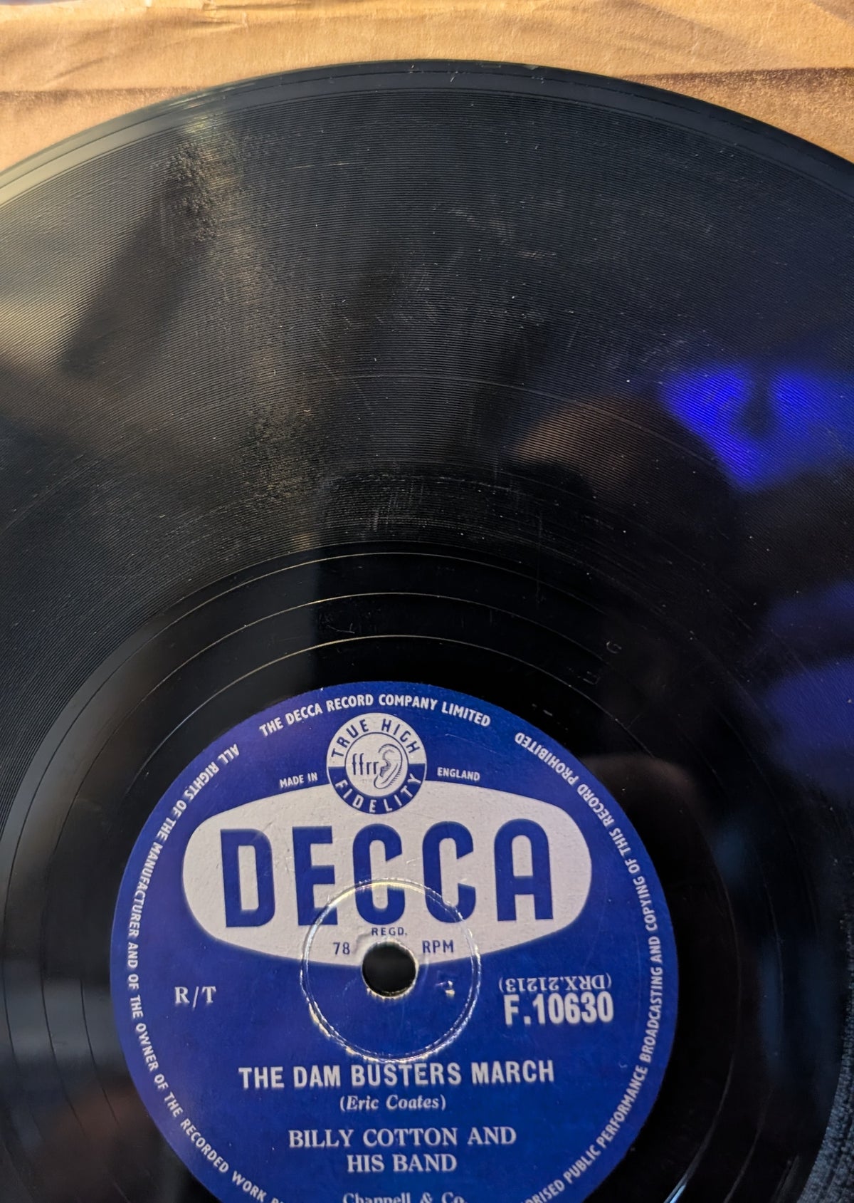 Billy Cotton And His Band ‎– The Dam Busters March / Bring Your Smile Along (F.10630)