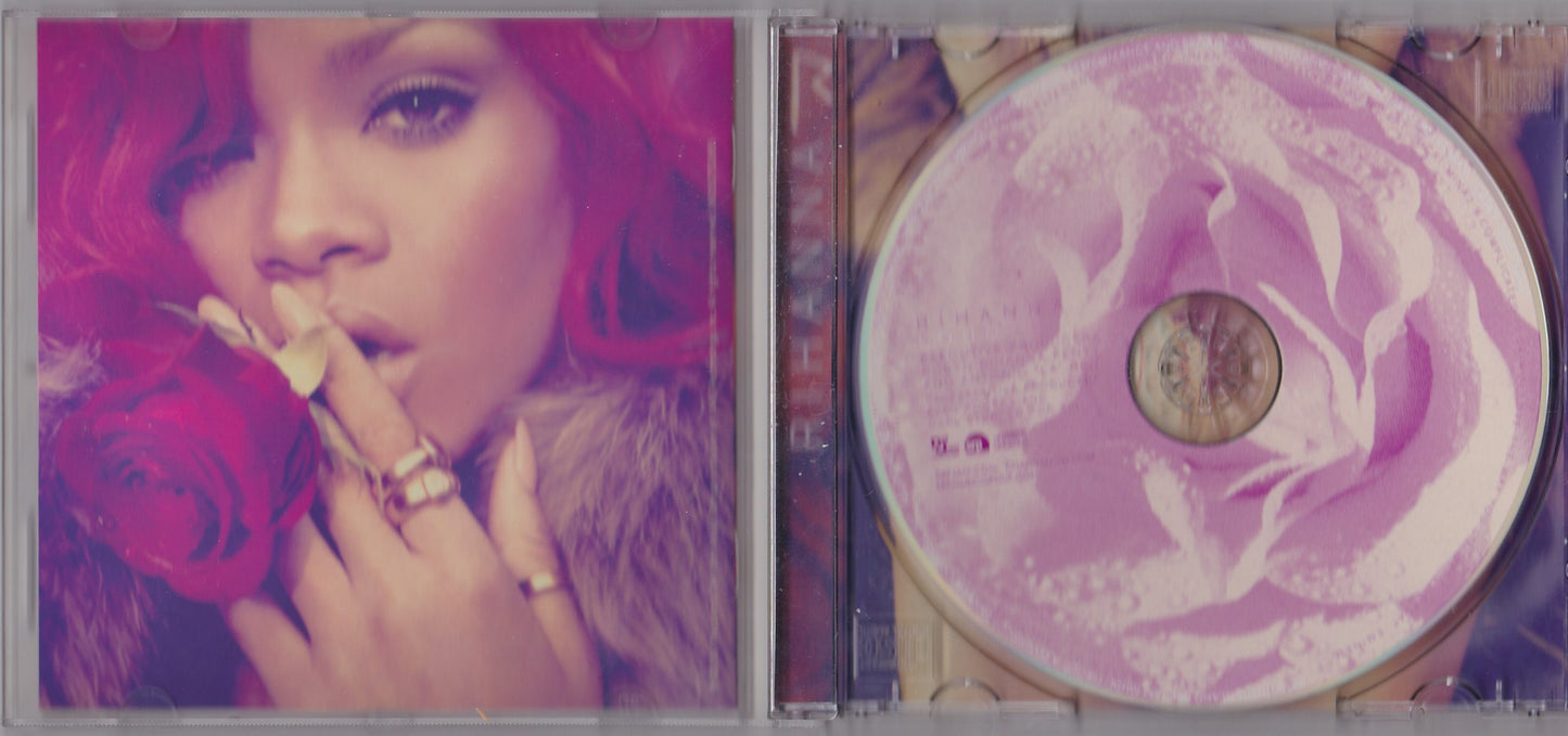 Rhianna - Loud image 3